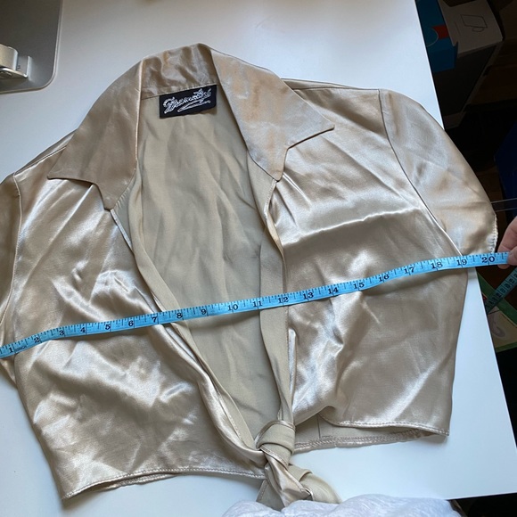 🌟SOLD🌟Gold satin front-tie blouse - Picture 6 of 6